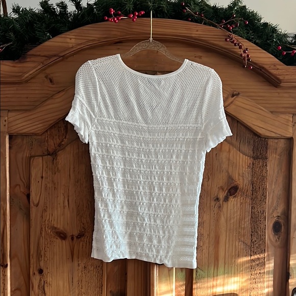 Bailey 44 White Crew Neck Smocked Short Sleeve Stretchy Tee Size: Small (S) - Picture 3 of 15